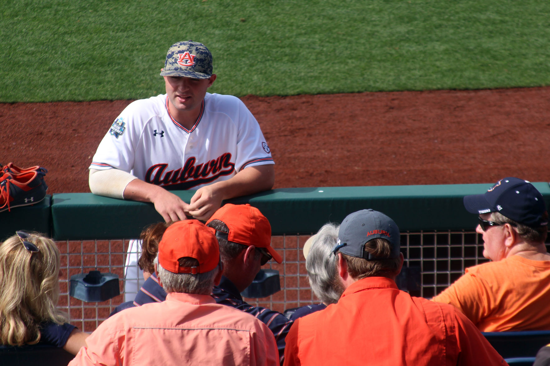 Auburn vs. Louisville at the College World Series
